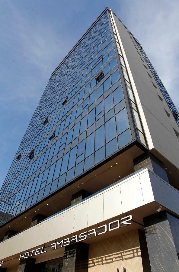 Ambasador Hotel Nisz Zewnętrze zdjęcie The headquarters of the company in Tokyo